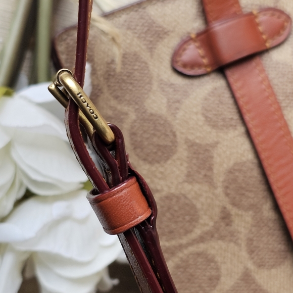 Coach Signature Jacquard Convertible Crossbody Belt Bag - Picture 10 of 16